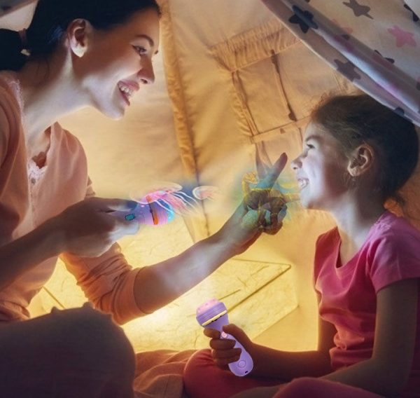 Đèn pin chiếu 80 hình ảnh cho bé thoả thích khám phá hoa quả, động vật, côn trùng, phương tiện, siêu nhân